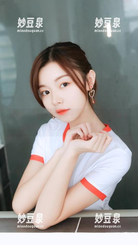 丽柜-yuleba 丽柜 - “yuleba女王”写真集,资源狂潮来袭,快来体验视觉盛宴!.txt
