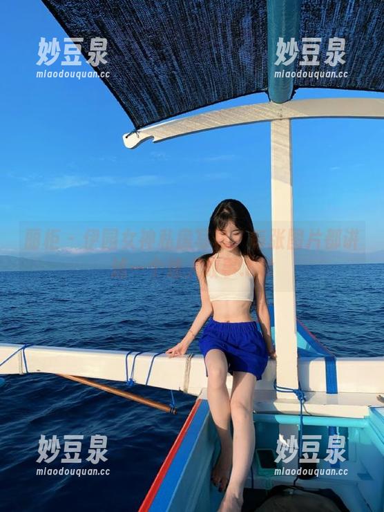 丽柜 - 伊园女神私房写真：每张图片都讲述一个迷人故事.txt