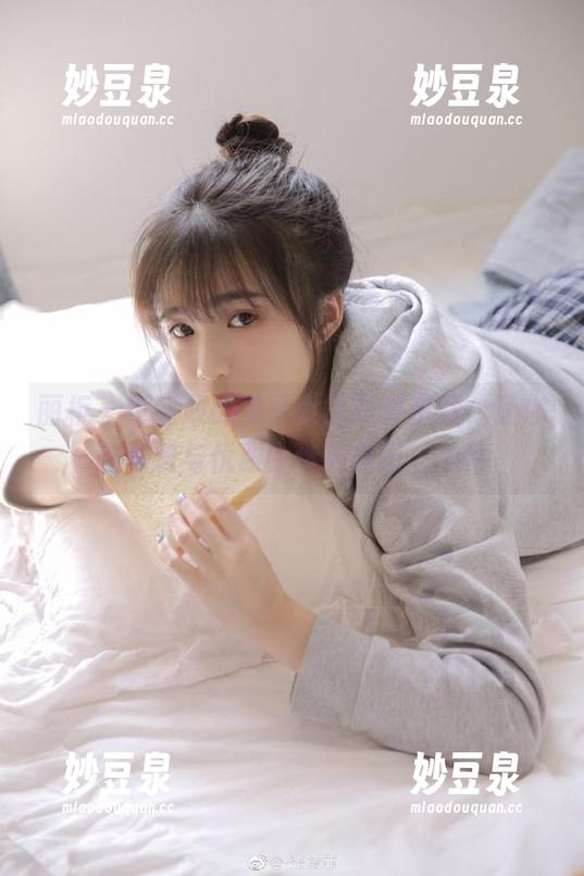丽柜 - 童话般的兔子女王写真资源，让你在可爱与优雅中迷失自己。.txt