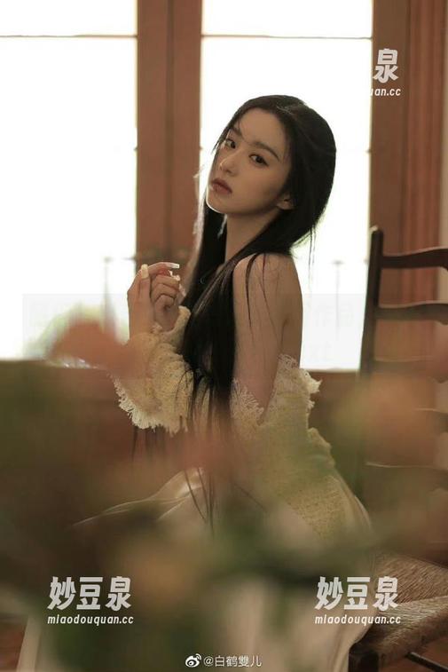 丽柜 - 感受兔子浴室里的美图作品，勾勒出别样的生活艺术.txt