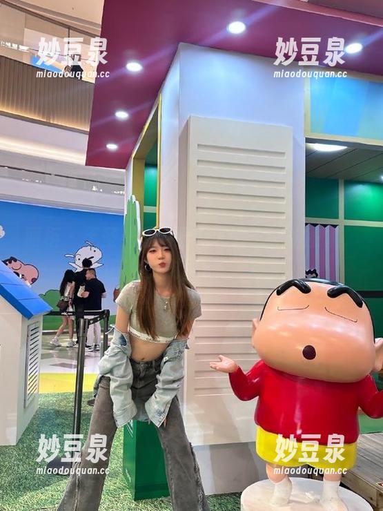 丽柜 - 无圣光魅力展现的心心制服图集，颠覆你对时尚的认知.txt