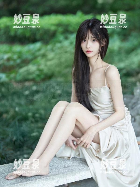 丽柜 - 高清高清再高清：解密语寒的丽柜典藏，尽享绝美写真照片.txt
