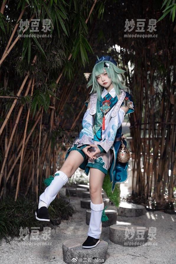 感受二佐Nisa的创意灵感，细品她的写真作品所编织的剧情.txt