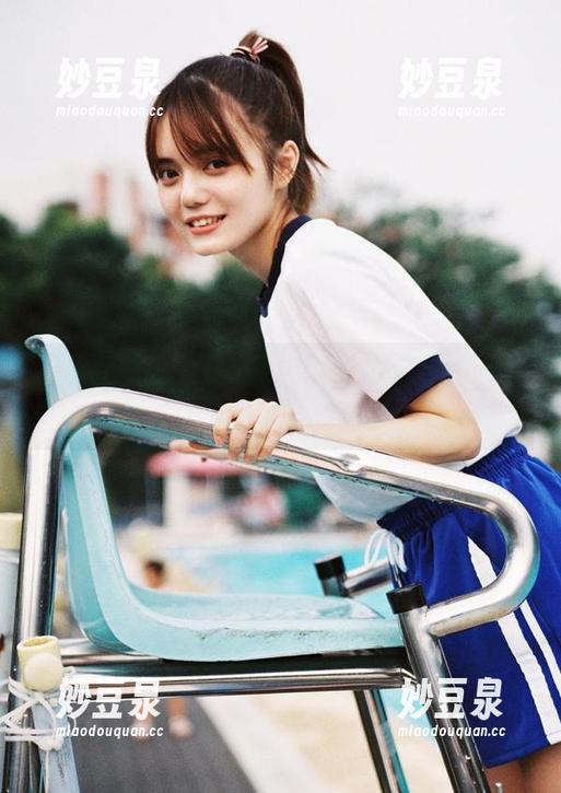 克拉女神 - 夏日游泳必备！静宜泳装写真全套下载，让你畅享清凉.txt