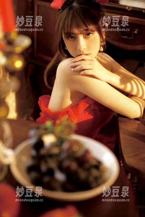 兔玩映画紫色迷情系列：每一幅写真作品都是心灵的共鸣.txt