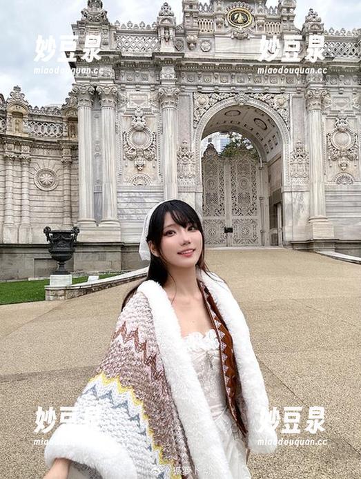一起走进卜呦的世界，分享她的危险野兽玉藻前作品集精彩瞬间.txt