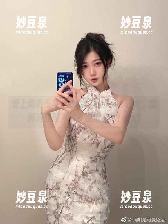 爱上周叽是可爱兔兔的私房泳衣艺术，翻阅这些图片尽享视觉盛宴！.txt