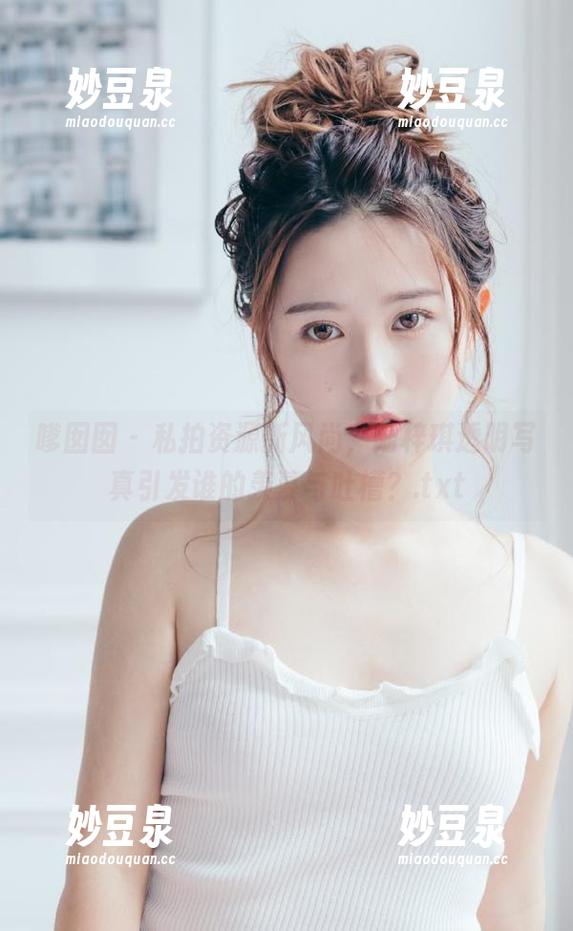 嗲囡囡 - 私拍资源新风尚，陆梓琪透明写真引发谁的羡慕与吐槽？.txt