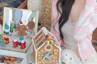 头条女神 - 蔡楠的礼服写真原图来袭，观看她如何将时尚与个性完美结合！.txt
