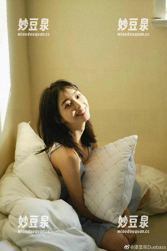 微密圈 - 领略女刺客的风采：性感复古旗袍作品集，立即下载感受别样韵味！.txt