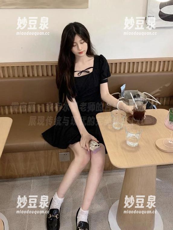 家有水墨老师 微密圈 - 家有水墨老师的白丝美图分享,展现传统与现代的完美结合.txt