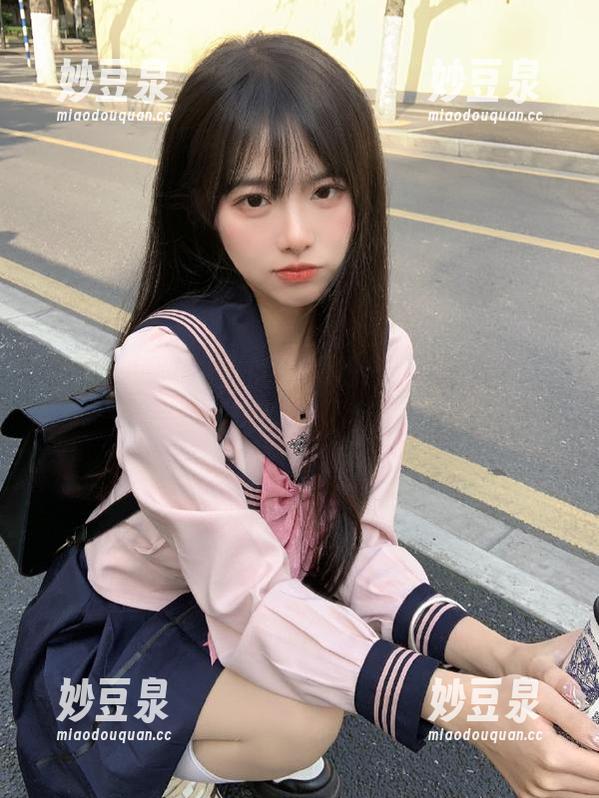 小优优子 微密圈 - 走进小优优子的艺术宇宙:不可错过的写真作品《女友》.txt