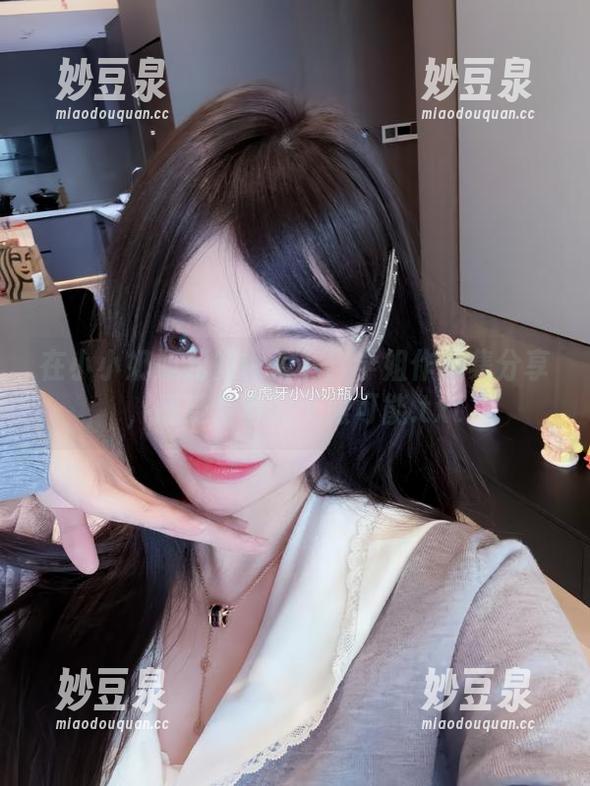 小小奶瓶儿 在小小奶瓶儿的镜头下:学姐作品集分享,感受青春的无限可能.txt
