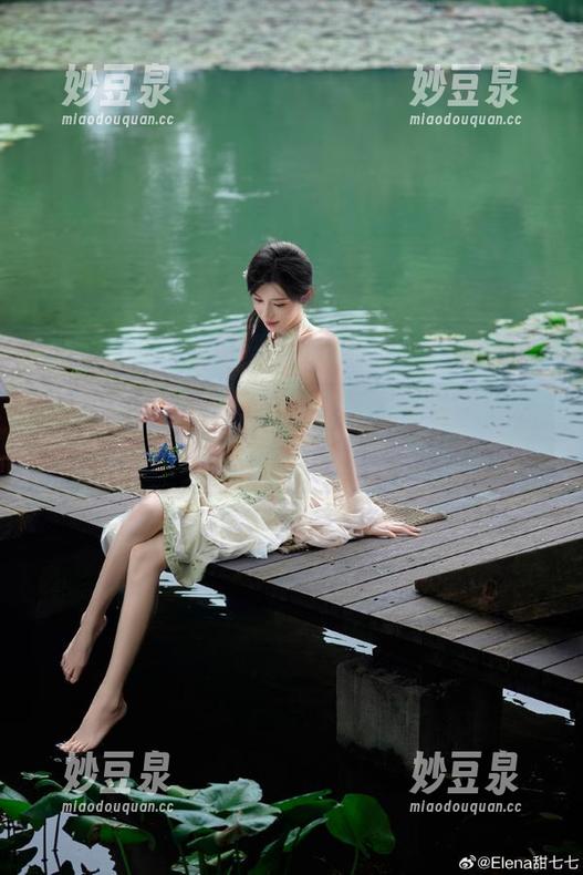 微密圈 - 小萌子水手服私房写真，合集中的每一帧都是青春的最佳诠释.txt