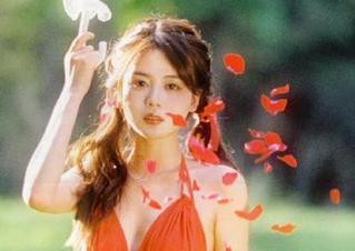 少女秩序 - 免费欣赏小满的花嫁写真图片，让你的灵感源源不断！.txt