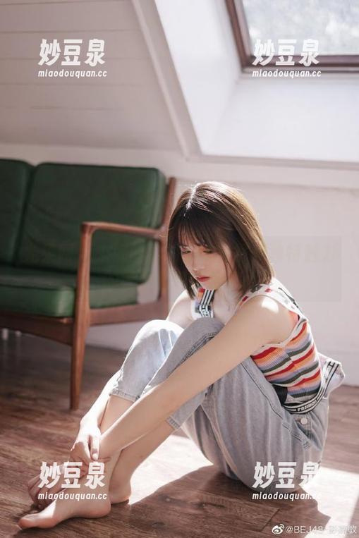 尤果网 - 米妮的旗袍美学：探索独特魅力的写真图包合集.txt