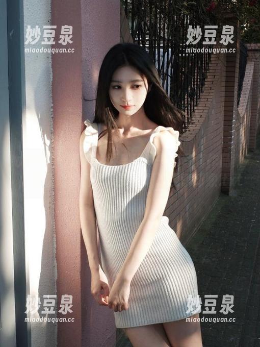 尤果网 - 夏天的颜美汐：一组写真作品集，看看她如何在镜头前颠覆夏季印象.txt
