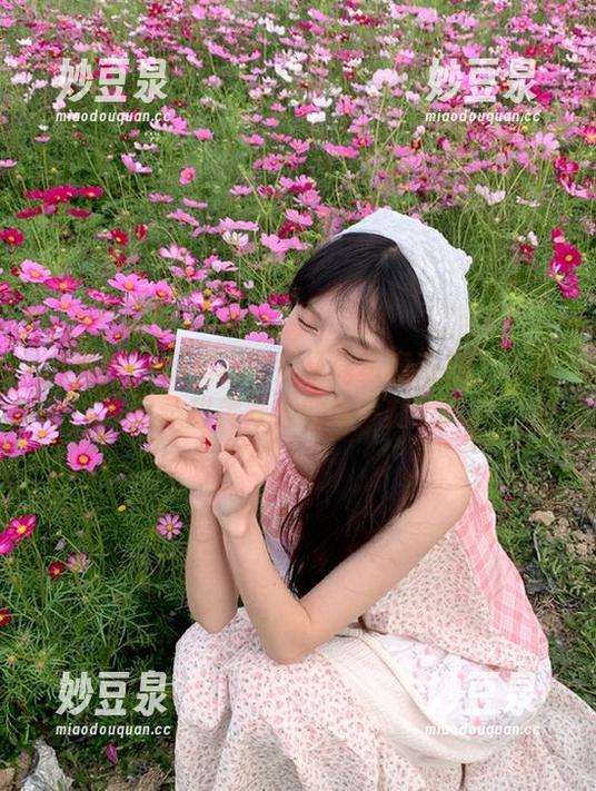 尤果网 - 颜美汐的双马尾写真系列：高清记录甜美青春的每一刻.txt