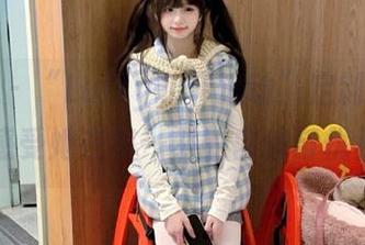 尤物馆 - “Luffy菲菲运动”定制写真作品，感受她在每一刻的自信与优雅.txt