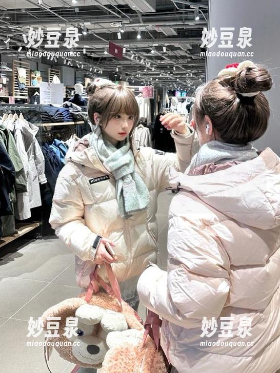 尤蜜荟-尤妮丝 尤蜜荟 - 探索尤妮丝的黑丝熟女写真作品,惊艳视觉,立即下载感受!.txt