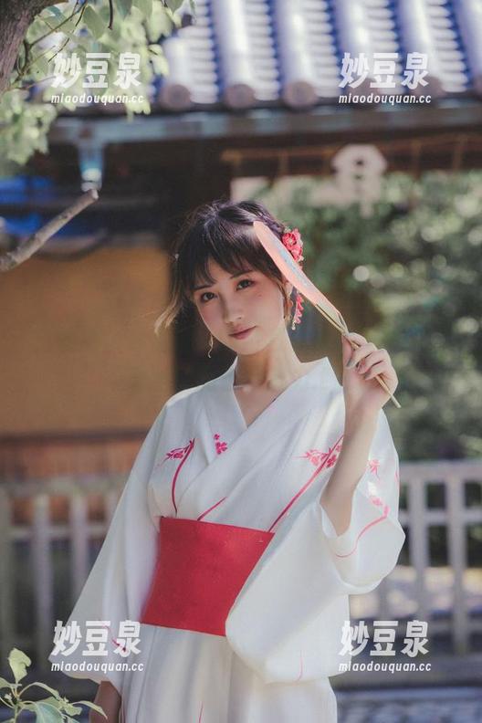 全面解析念雪ww的全套体操服写真，感受运动的艺术魅力.txt