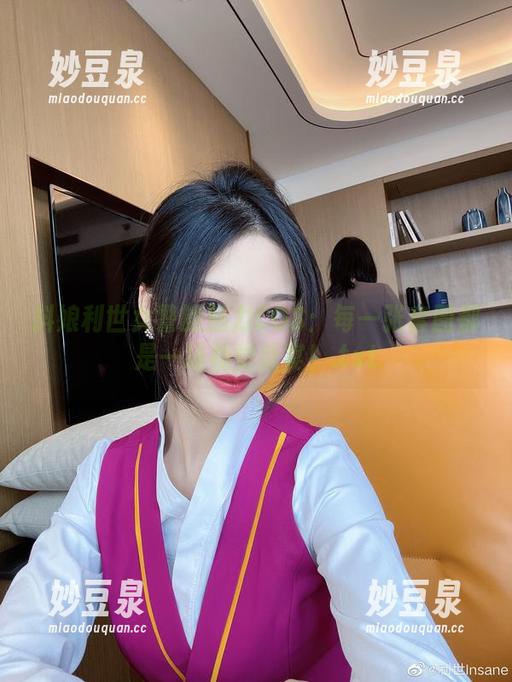 抖娘利世女警的魅力COS：每一张套图都是一场视觉盛宴！.txt