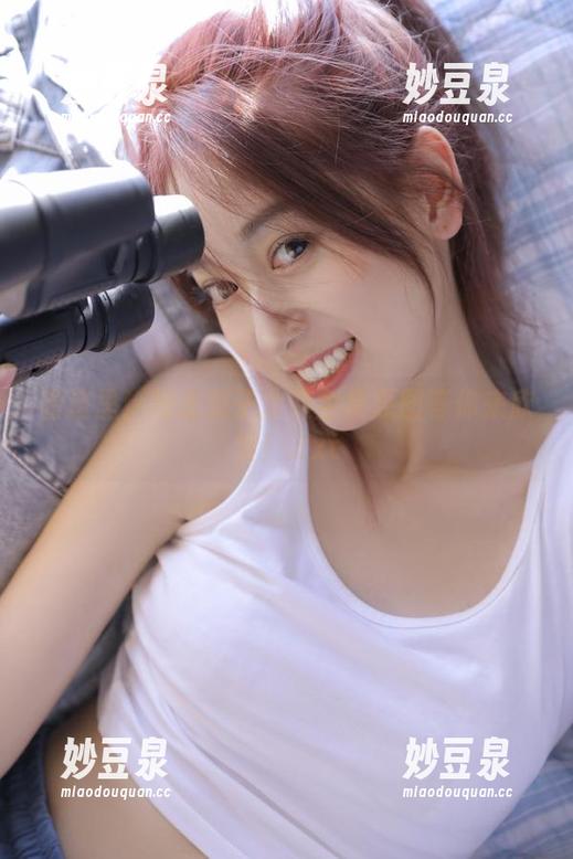 看这里！抱走莫子套装全集原图等你来欣赏！.txt