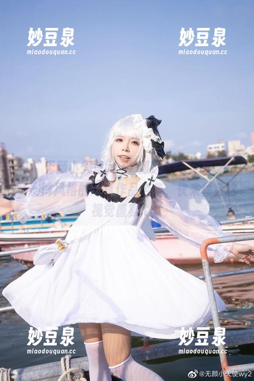 从“无颜小天使wy”到透明兔女郎：一场赛博风格的写真作品合集，快来体会这视觉盛宴.txt