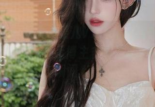 星颜社 - 深入“果儿Victoria肉丝”图集：完整资源揭示博主多彩生活中的动人瞬间.txt
