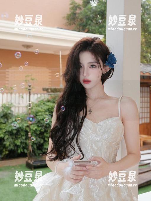 星颜社 - 深入“果儿Victoria肉丝”图集：完整资源揭示博主多彩生活中的动人瞬间.txt