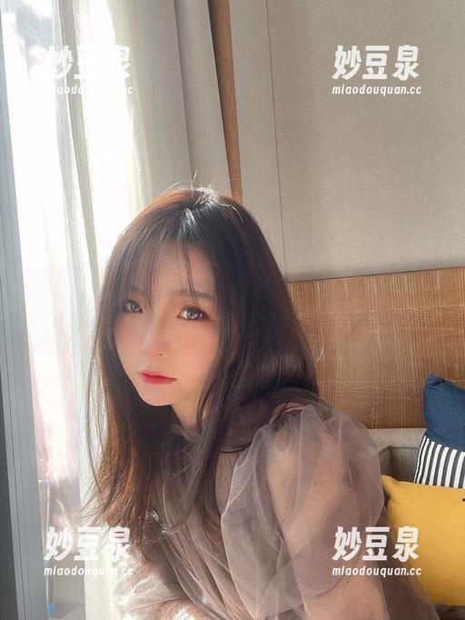 是青水破T恤高清写真艺术，让每一位粉丝尽享下载特权！.txt