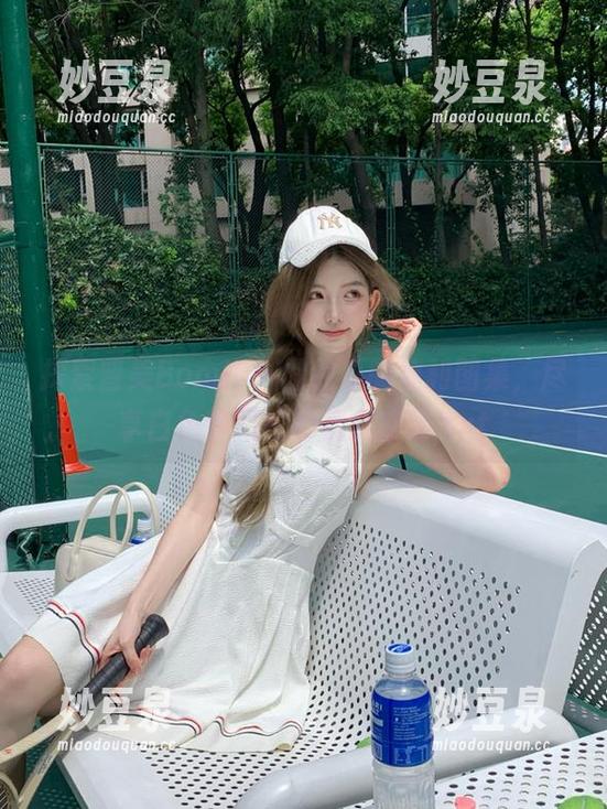 探索普美Bomi(보미)纯白的福利图集，尽享白色梦幻般的视觉盛宴.txt