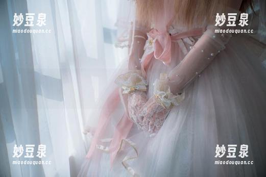 记录瞬间：木花琳琳是勇者私拍“Marionetteinthecloset”背后的影像与深情图片解析.txt