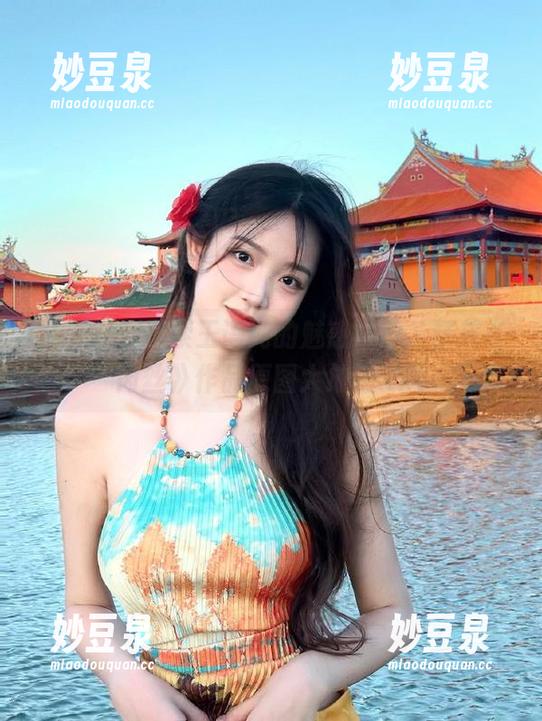 果团网 - 探索王语纯的魅惑世界，精美《肉丝》作品原图大放送.txt