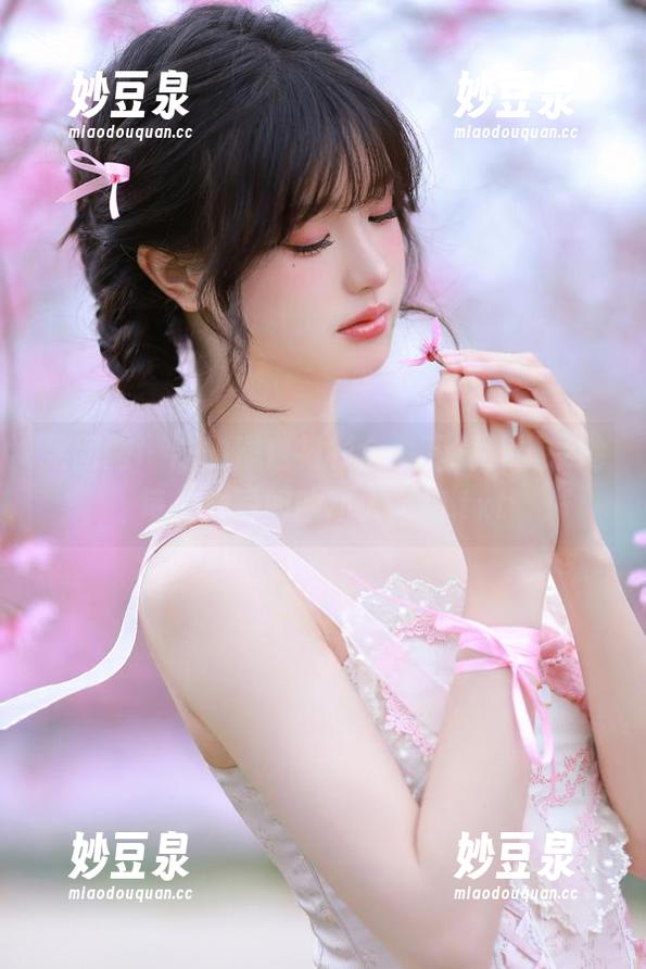 果团网 - 陈雅漫白衬衫全集下载，记录她每一个瞬间的动人风貌.txt