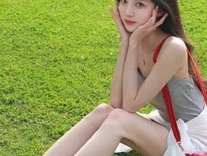 果团网 - 陈雅漫夏日高清写真：记录阳光、海浪与青春的明媚时光.txt
