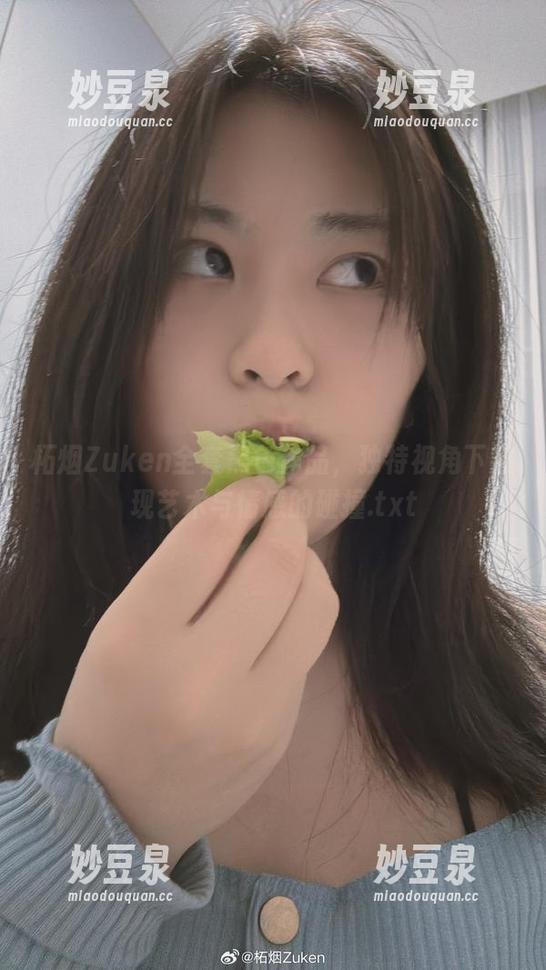 柘烟Zuken 柘烟Zuken全套黑色作品,独特视角下展现艺术与情感的碰撞.txt