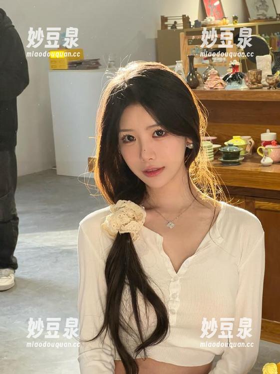 梦丝女神 - 从宁夏的可爱作品看摄影艺术：丰富原图与资源展示.txt