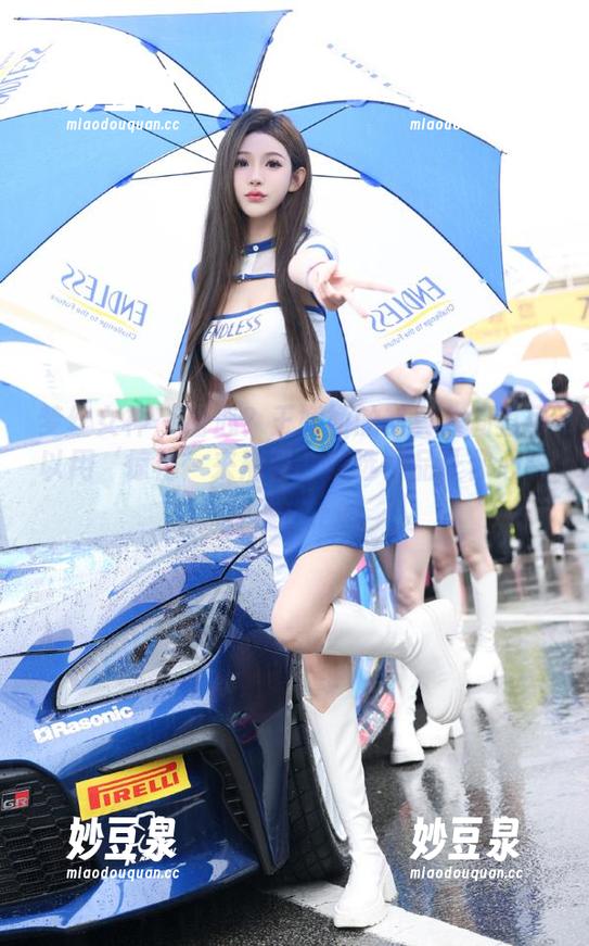 梦丝女神 - 甜心？王娇娇的写真集简直可以用‘惊艳’来形容，精选作品让你心跳加速！.txt