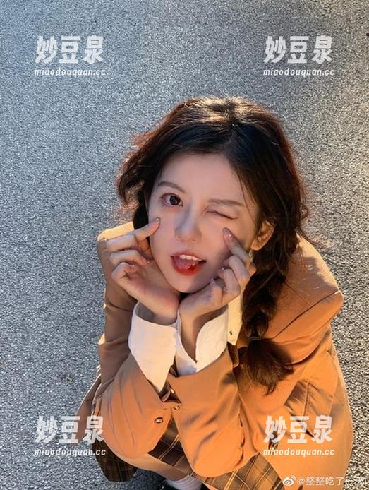 森萝财团 - 小奶糕Milky甜心写真，带给你最真实的原图体验与感动！.txt
