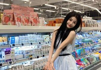 精选美图！免费欣赏森萝财团白丝小可爱的清新瞬间！.txt