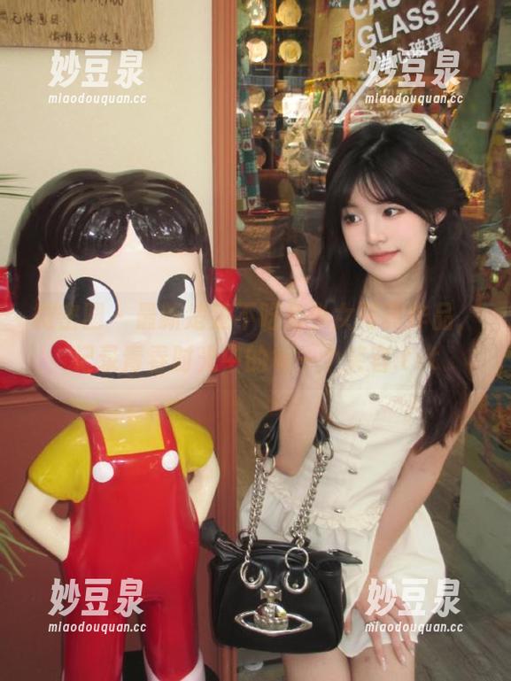 楚楚不吃鱼 微密圈 - 最新楚楚不吃鱼少女写真作品,记录青春时光中的每一个笑容.txt