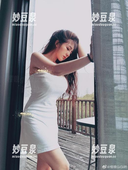 樱晚gigi皮衣写真之美：感受每张作品传达出的无限魅力与精彩图片.txt
