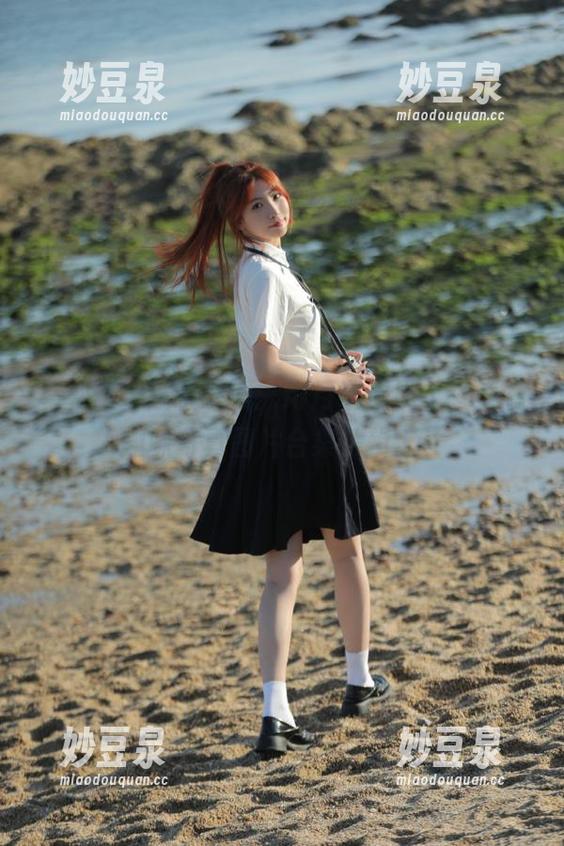 爱蜜社 - 温暖瞬间：绯月樱-Cherry浴缸趣味写真图片合集特辑.txt