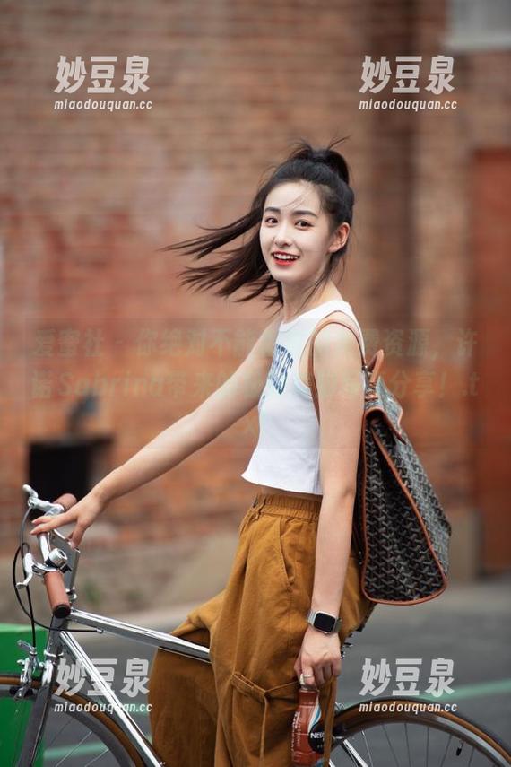 爱蜜社-许诺Sabrina 爱蜜社 - 你绝对不能错过的免费资源,许诺Sabrina带来的极致美脚写真分享!.txt