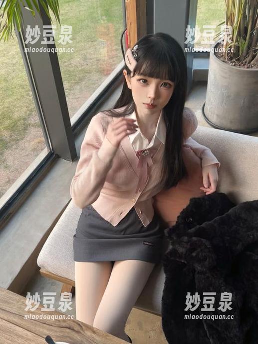 爱蜜社-逗逗doudou 爱蜜社 - 逗逗doudou的纯白套图,让每一张作品都散发出无尽魅力.txt