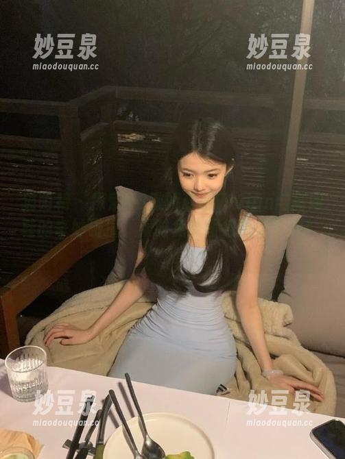 猫萌榜 - 探索K8傲娇萌萌Vivian与高跟鞋的奇妙碰撞，限时免费图包抢先下载！.txt