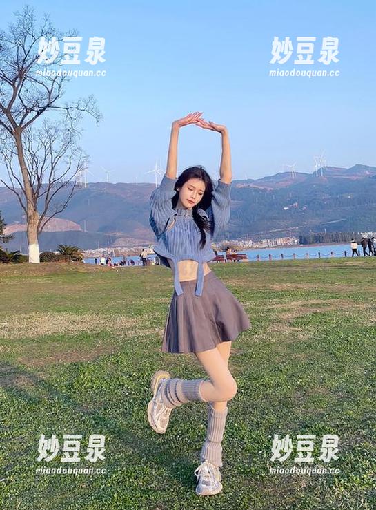 秀人网 - 第一手Carol周妍希女友高清写真合集，快来围观她的绝美瞬间.txt