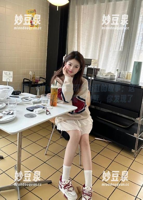 秀人网-Olivia童安琪 秀人网 - Olivia童安琪与浴缸的故事:这些写真作品背后的自嘲与幽默,你发现了吗?.txt