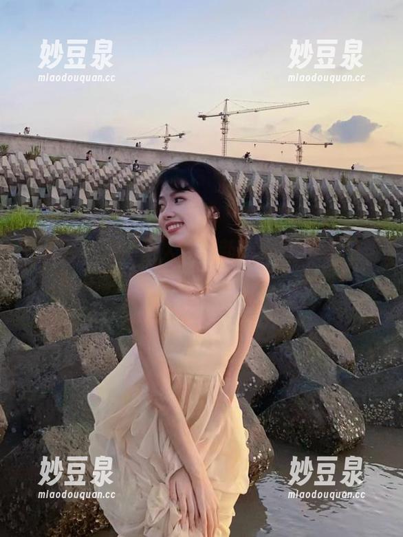 秀人网-Yuki鱼儿 秀人网 - 清新怡人!最新Yuki鱼儿夏日写真将带你进入梦幻的海岸世界.txt